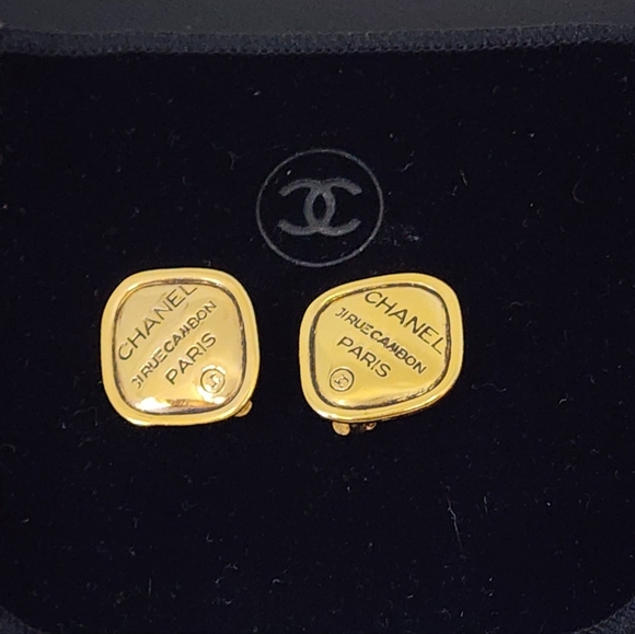 EUC Chanel Gold Clip Earrings - Picture 3 of 5